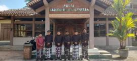 PENGGUNAAN PAKAIAN TRADISIONAL  TAHUN 2025